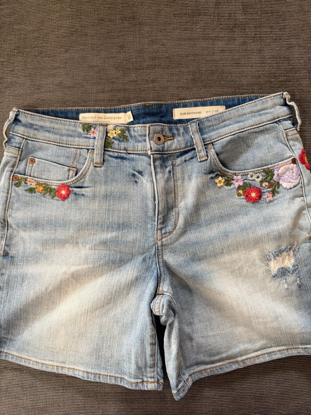 NWOT - Embroidered Anthropologie Shorts